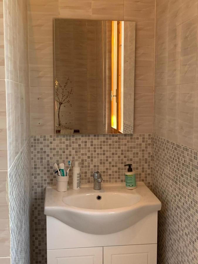 Bellavista Beachfront Apartments Quercianella Ngoại thất bức ảnh